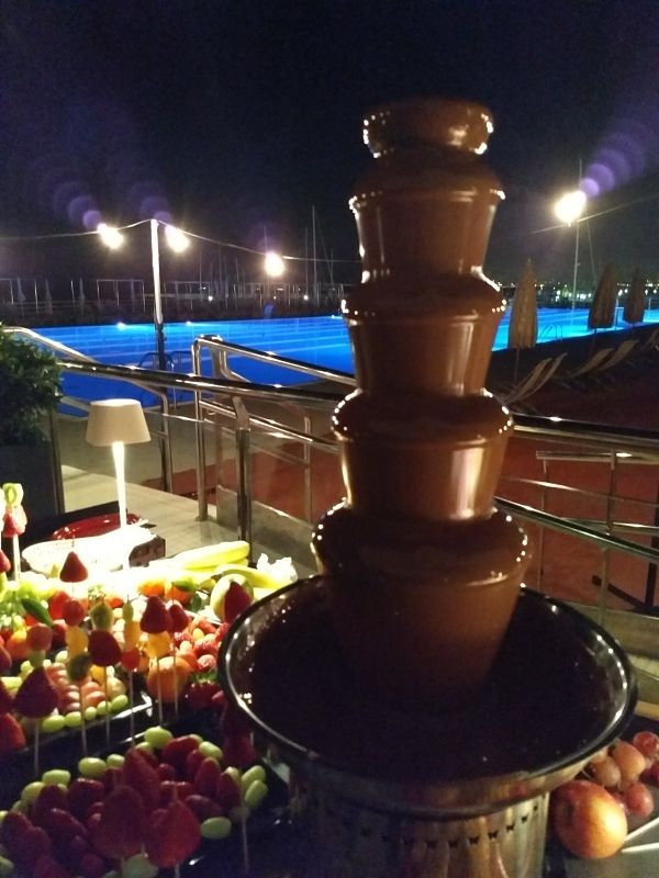 Alquiler fuente de chocolate